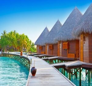Maldives-Luxurious-Resort-Bungalows-Over-Water-Wallpaper-Hd-1920x1200_800x800.jpg
